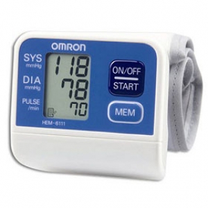 Máy đo huyết áp Omron HEM-6111